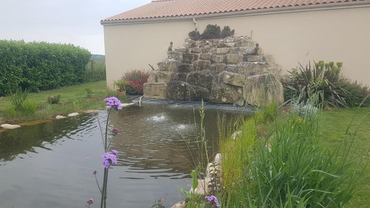 Maison Calme Et Paisible La Faye  Kültér fotó